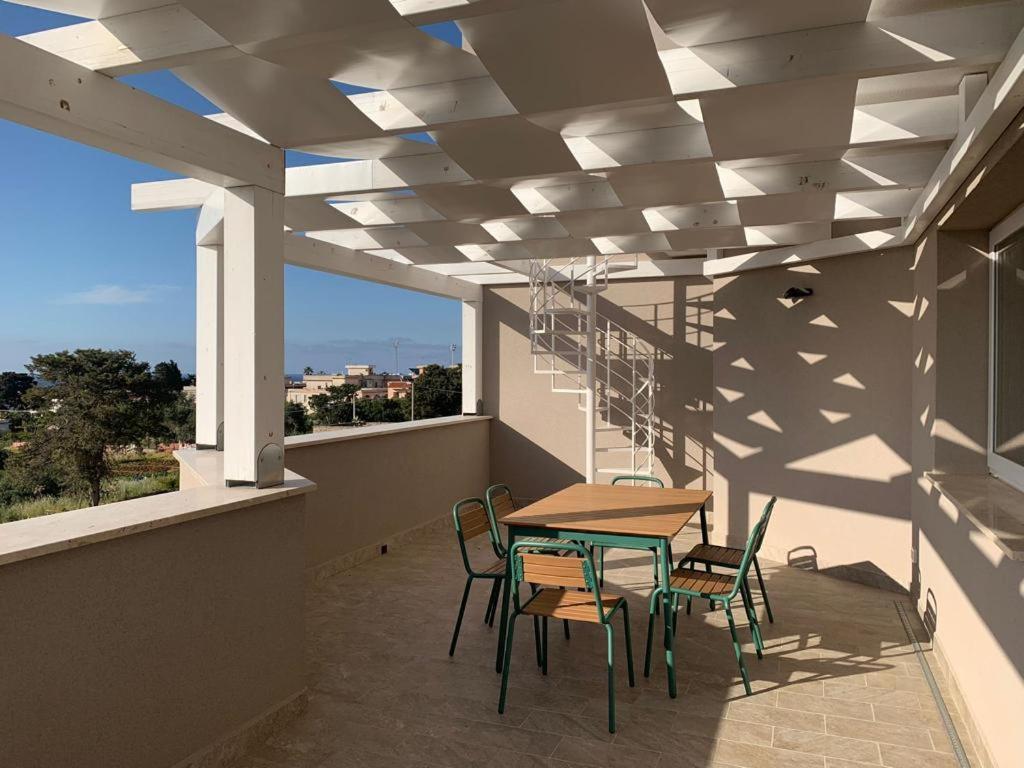 Terrace Ini Terrasini