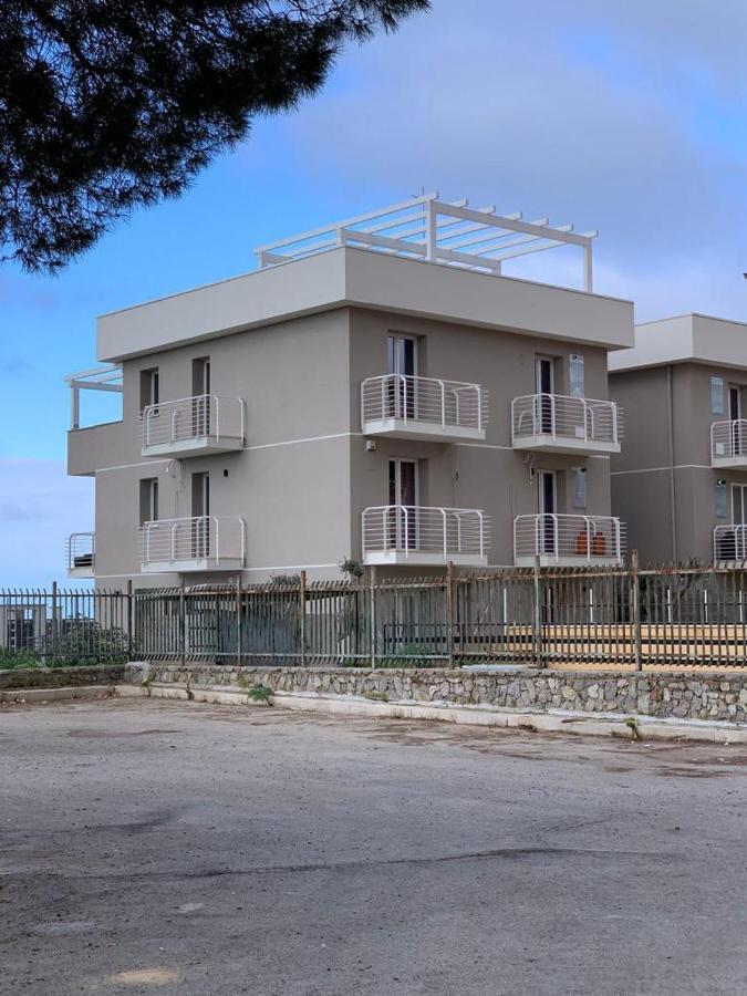 Apartment Terrace Ini